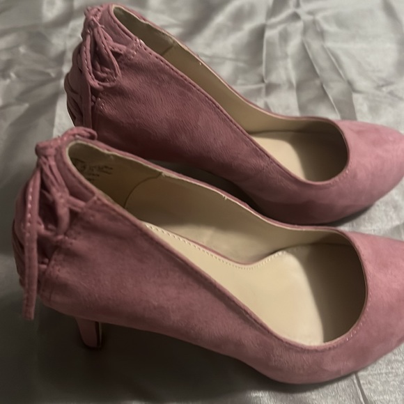 Just Fab Pumps - Picture 2 of 5